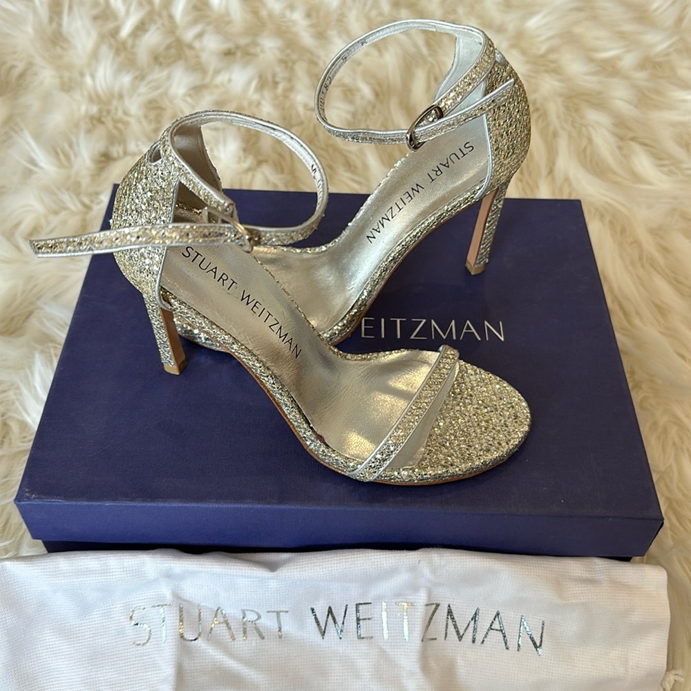 Stuart Weitzman Chrome Glitter Lace Size 5 in Silver